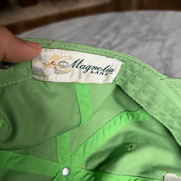 Women's Masters Golf Hat, Magnolia Lane, Green with Gold Logo, Adjustable Strap - Picture 7 of 8